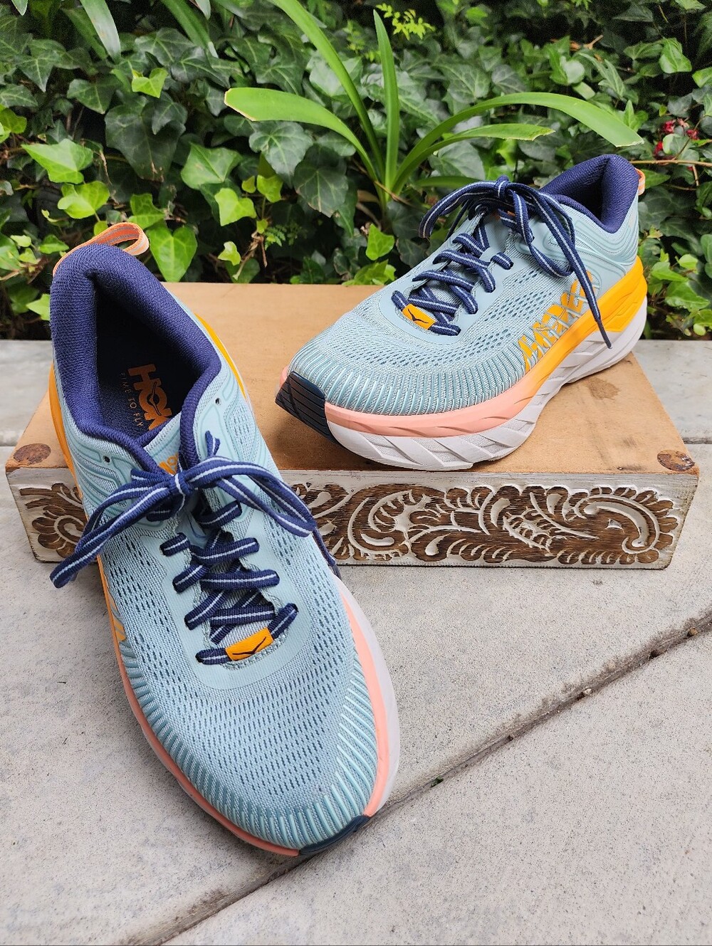 Hoka Bondi 7 Light Blue Navy Running Shoes